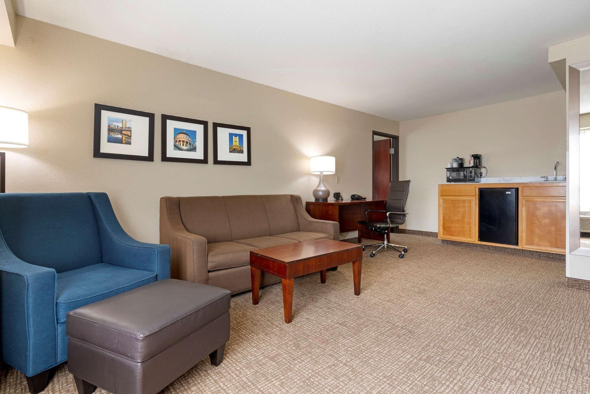 Comfort Suites Downtown Sacramento Exterior foto